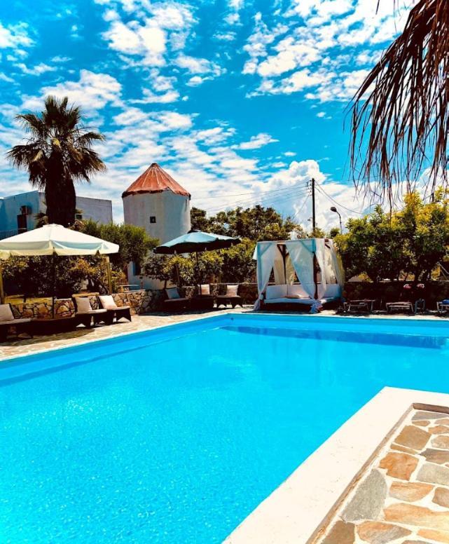 Royal Club Hotel - Aqua Poolside Bliss Manolas エクステリア 写真